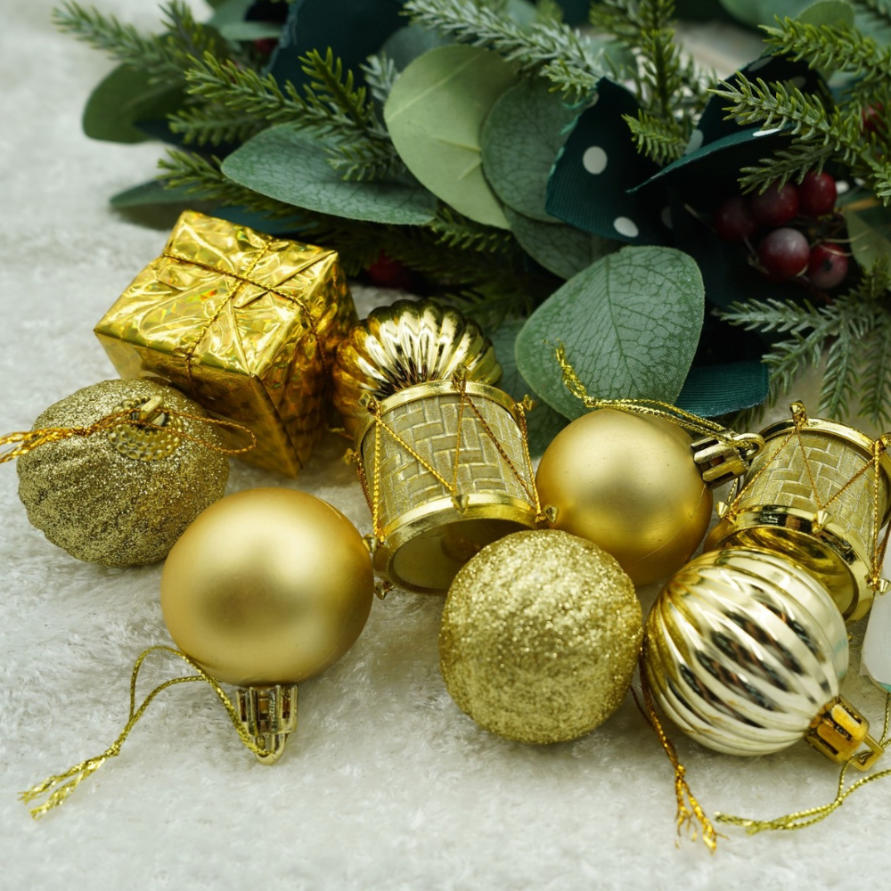 Set of 20 Christmas Decorations, for the Tree, Balls and Gifts, Various Models, Polystyrene, Glitter, Hanger Included, Reusable