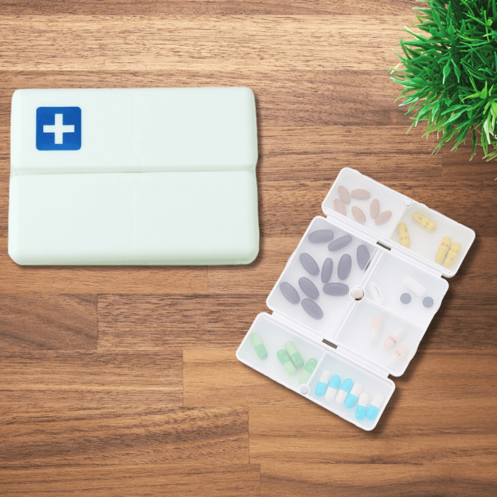 Medicine Box, 7 Individual Compartments, Compact, Portable, Magnetic Closure, Plastic, 7x10cm