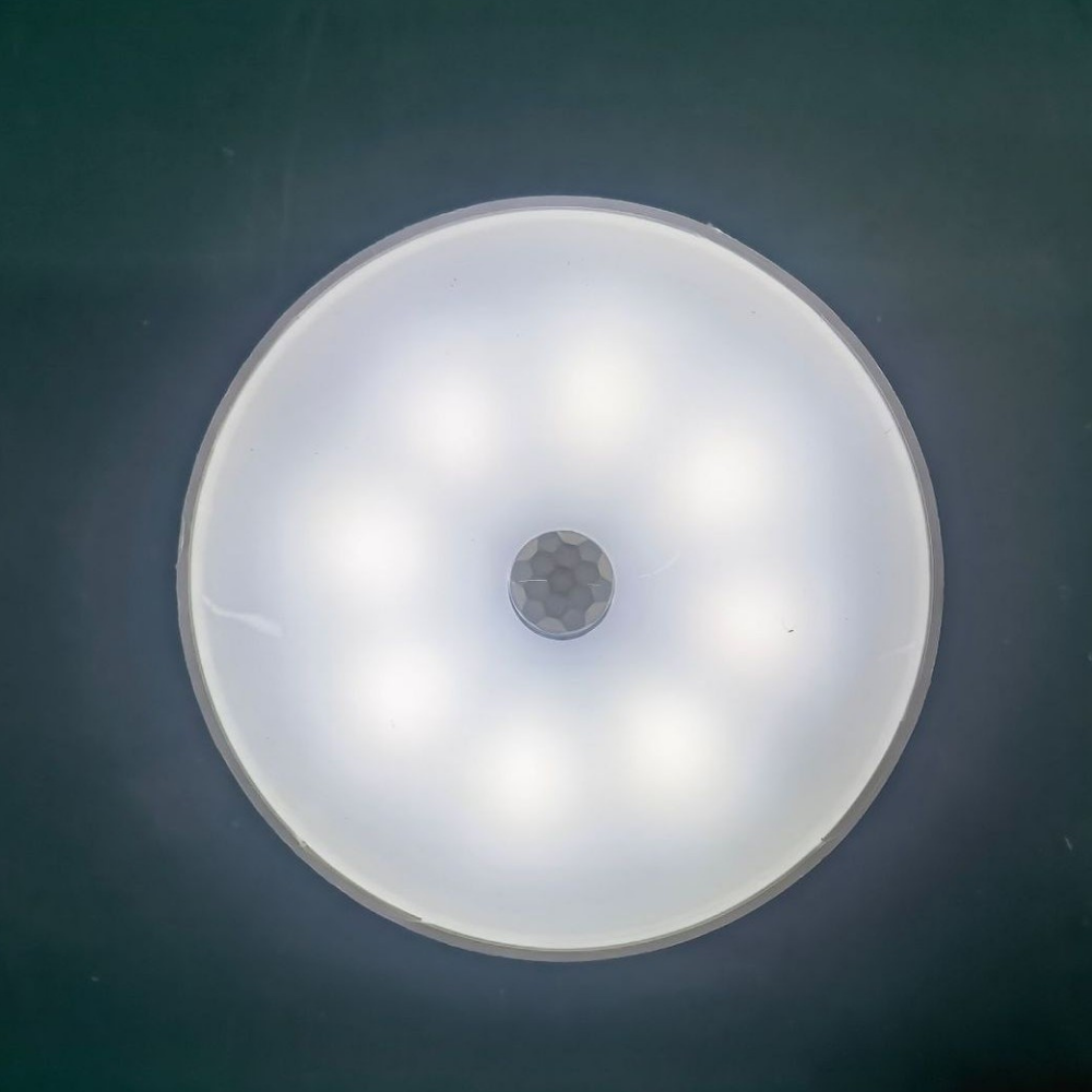 Lampa de Veghe, Senzor de Miscare, Incarcare USB, 8.5x2.3cm