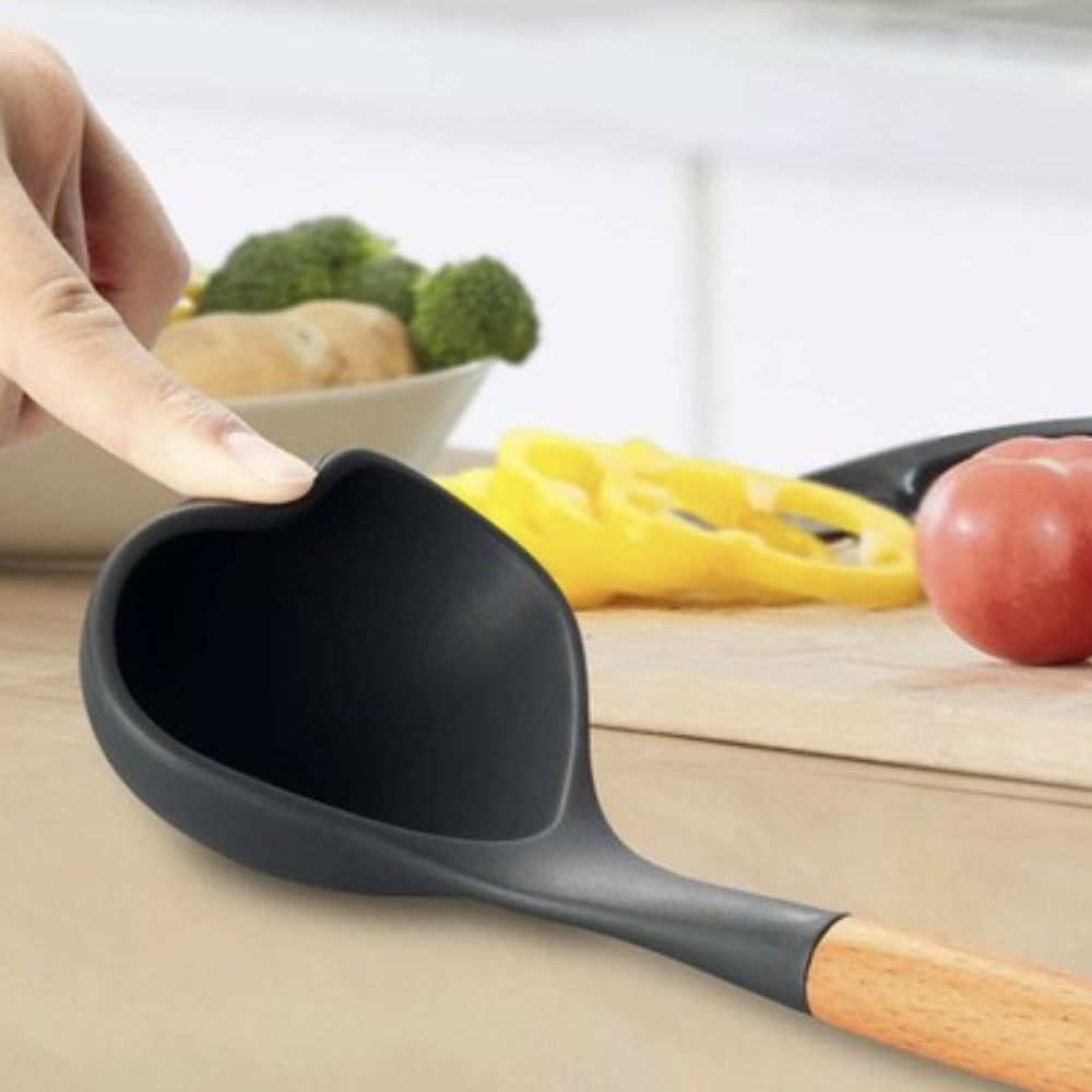 Set 12 Ustensile Bucatarie, Silicon si Lemn, Material Flexibil, Anti-Zgarierturi, Suport Inclus