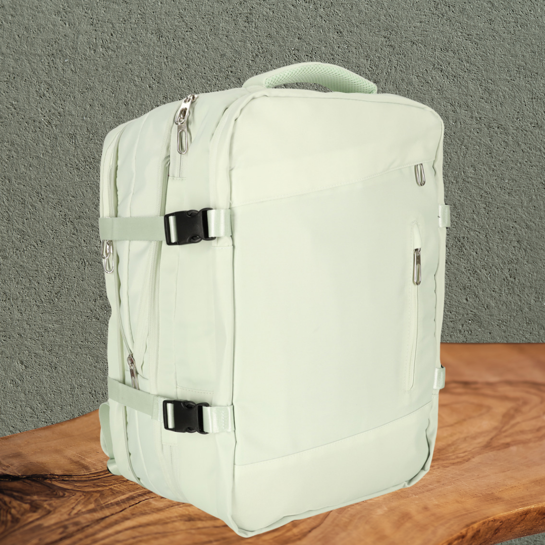 Travel Backpack, 3-4 Compartments, Waterproof Material, Additional Pockets, Expandable to 36 L, Polyester