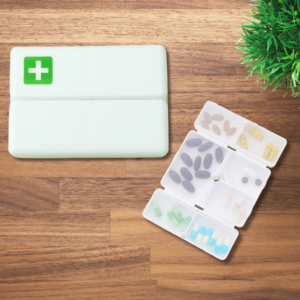 Medicine Box, 7 Individual Compartments, Compact, Portable, Magnetic Closure, Plastic, 7x10cm