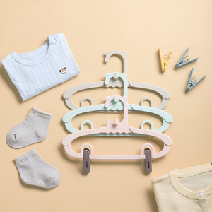 Set of 10 Children's Hangers, Expandable, Clips Included, Textured Edges, Polypropylene