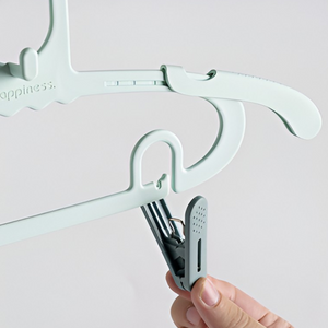Set of 10 Children's Hangers, Expandable, Clips Included, Textured Edges, Polypropylene