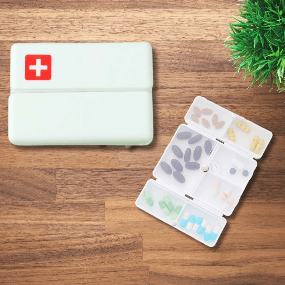 Medicine Box, 7 Individual Compartments, Compact, Portable, Magnetic Closure, Plastic, 7x10cm