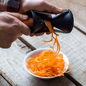 Спирална резачка за зеленчуци, ръчен модел, ленти Julienne, остриета от неръждаема стомана, черен цвят